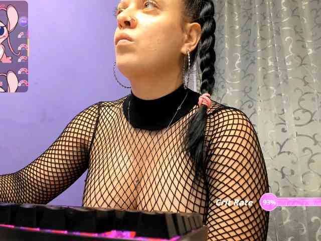 AdriannaLyly webcam