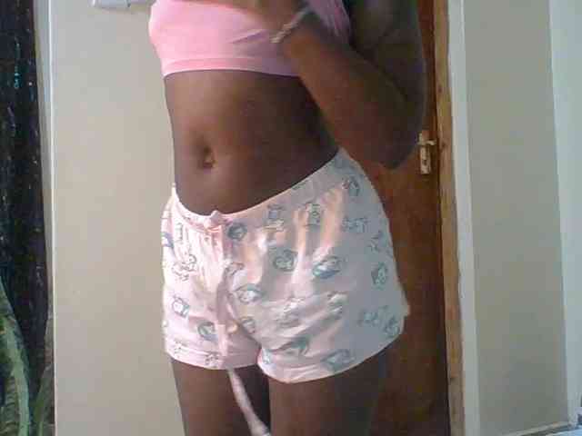 Curvyliana webcam