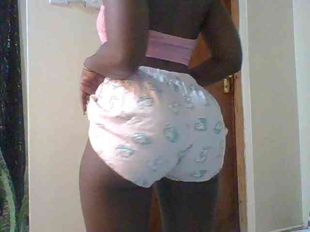 Curvyliana webcam