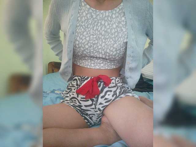 Molie-777 — live female cam