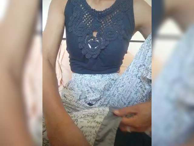 Rabearivelo live cam on BongaCams