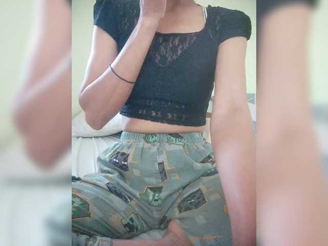 Rabearivelo live cam on BongaCams