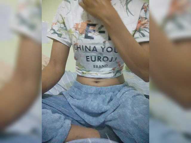 Rabearivelo's BongaCams show and profile