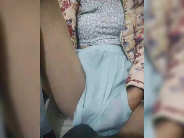 Rabearivelo live cam on BongaCams