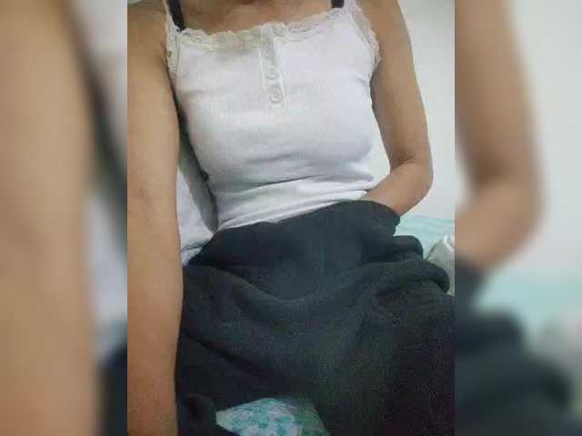Rabearivelo live cam on BongaCams