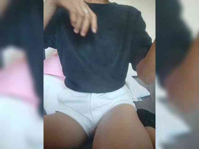 Molie-777 webcam