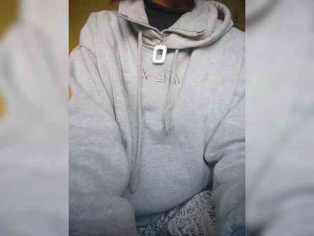 Molie-777 webcam