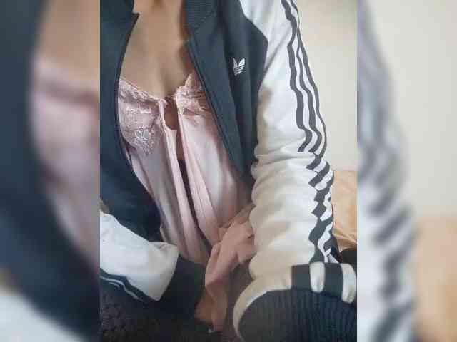 Molie-777 webcam