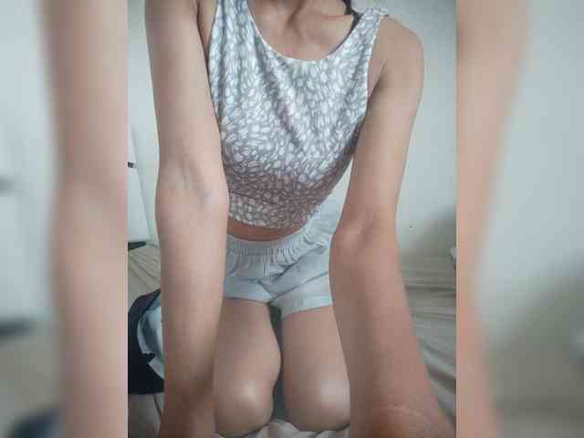 Molie-777 webcam