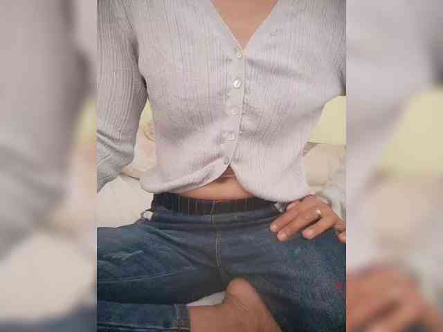 Molie-777 webcam
