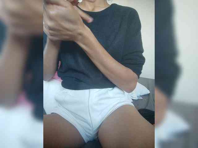 Molie-777 webcam