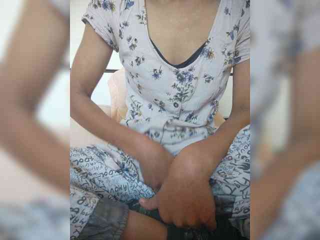 Molie-777 webcam