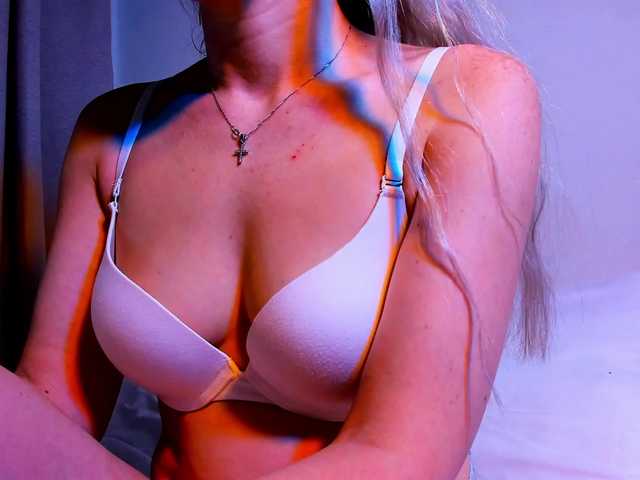 xteona live cam on BongaCams