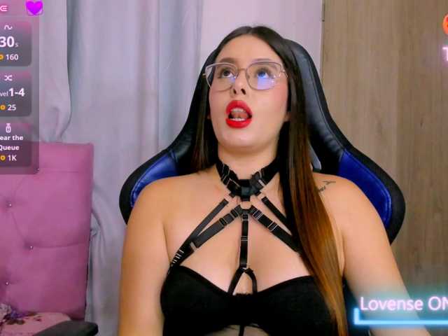 le modèle parisshayk est en webcam porno dans un show sur le site bongacams, il possède les tags suivants: Latino/Hispanic,Brunette,Shaved