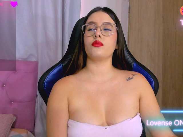 parisshayk live cam on BongaCams