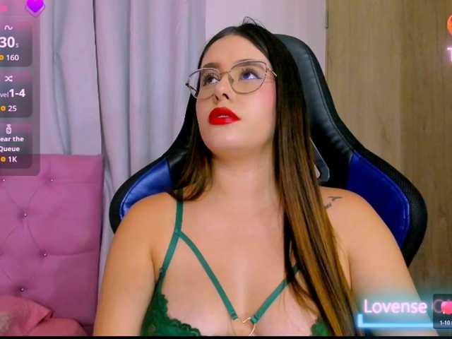 parisshayk live cam on BongaCams