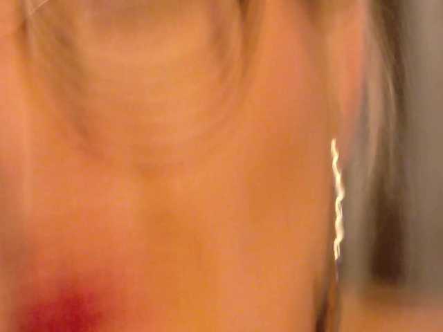 Milforja live cam on BongaCams