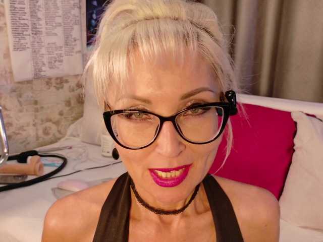 Milforja live cam on BongaCams