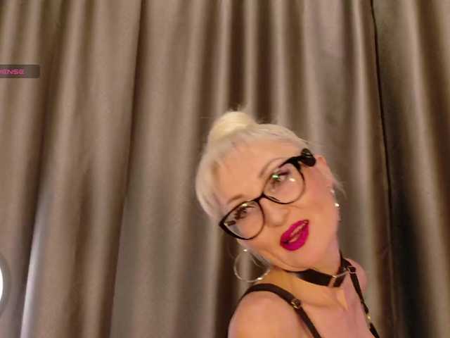 Milforja live cam on BongaCams