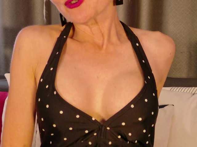 Milforja live cam on BongaCams