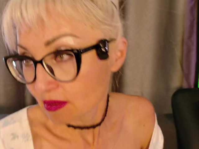 Milforja live webcam show