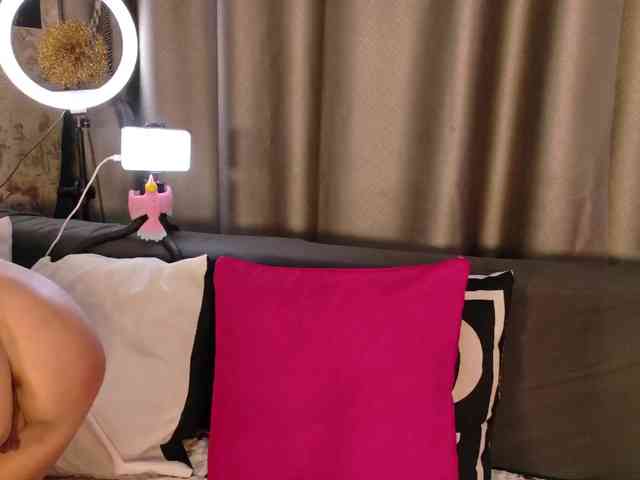 Milforja Sex Cam Show
