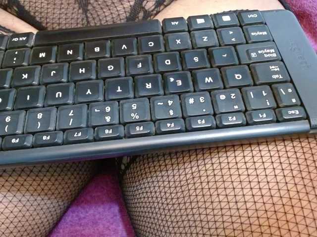 PAMELAMADAMEHOT3