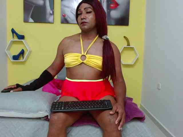 PAMELAMADAMEHOT3 Sex Cam Show