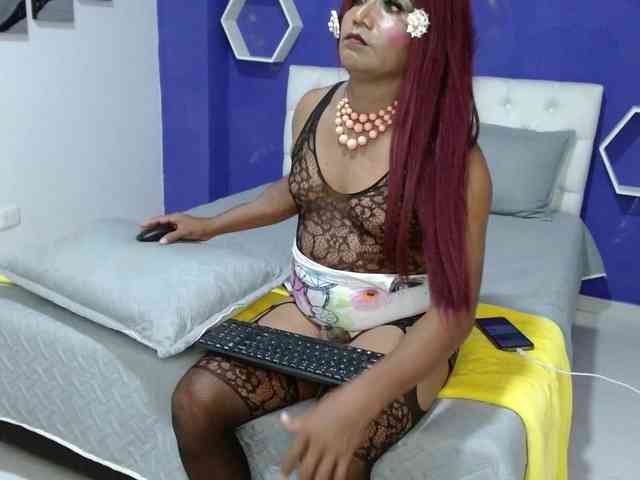 PAMELAMADAMEHOT3 Sex Cam Show