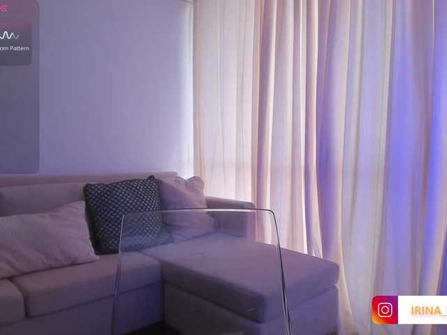 IrinaTannedd live cam on BongaCams