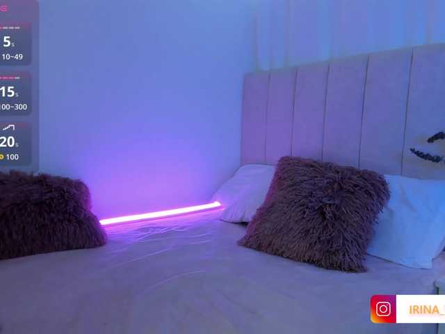 IrinaTannedd live cam on BongaCams