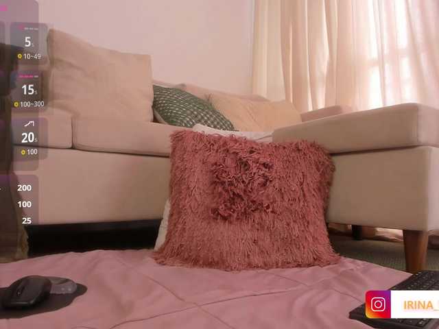 IrinaTannedd live cam on BongaCams