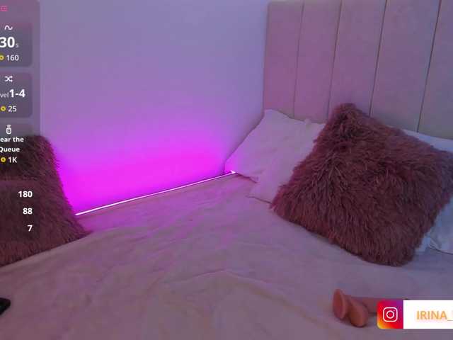 IrinaTannedd live cam on BongaCams