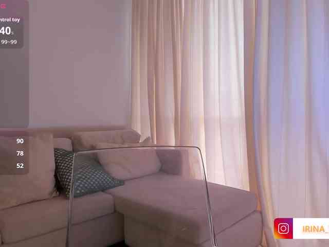 IrinaTannedd webcam