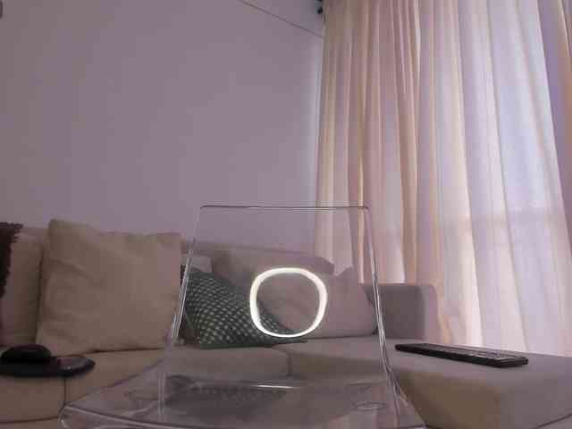 IrinaTannedd webcam