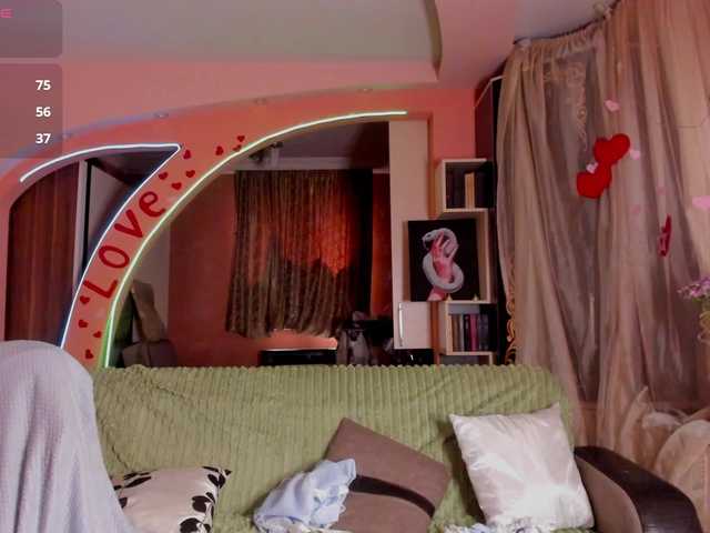 LinaBebi's BongaCams show and profile