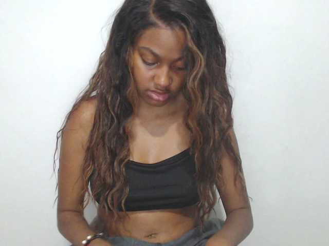 Stormihills's BongaCams show and profile