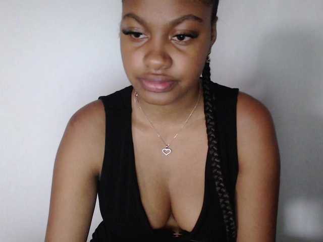 Stormihills live cam on BongaCams