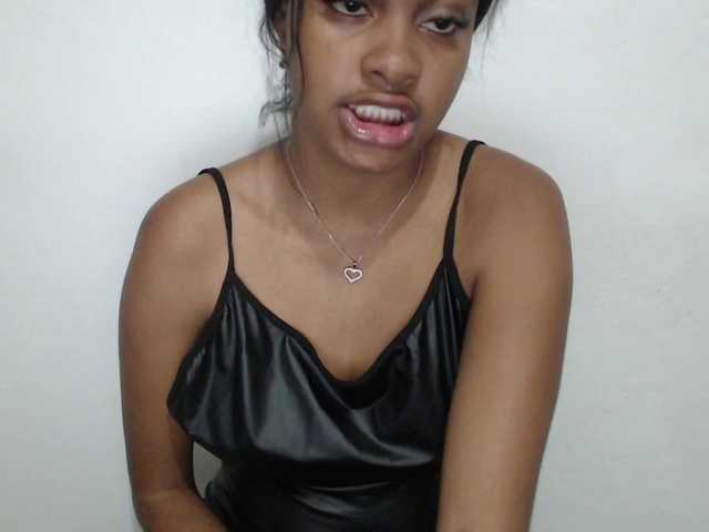 Stormihills live cam on BongaCams