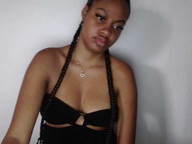 Stormihills live cam on BongaCams