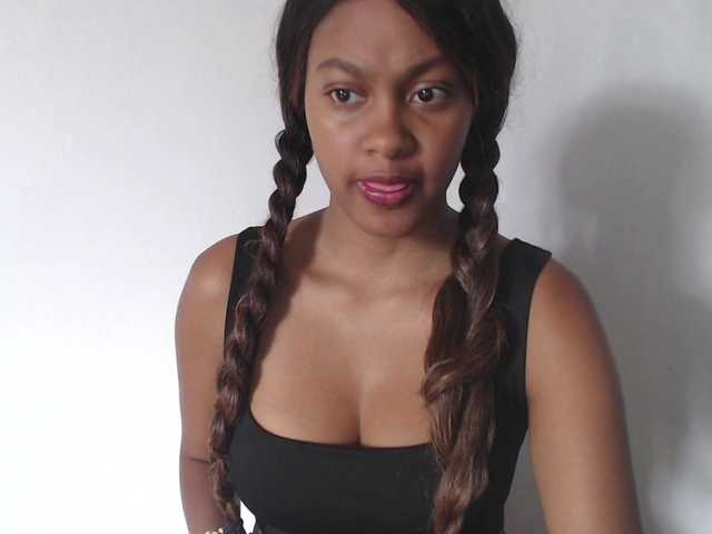 Stormihills's BongaCams show and profile