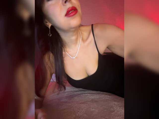 ElviraMilf live webcam show