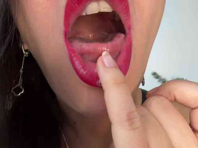ElviraMilf