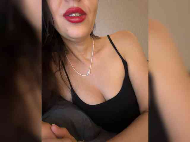 ElviraMilf webcam