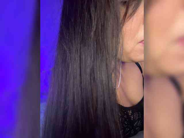 ElviraMilf webcam