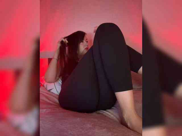 ElviraMilf webcam