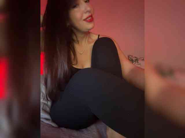 ElviraMilf webcam