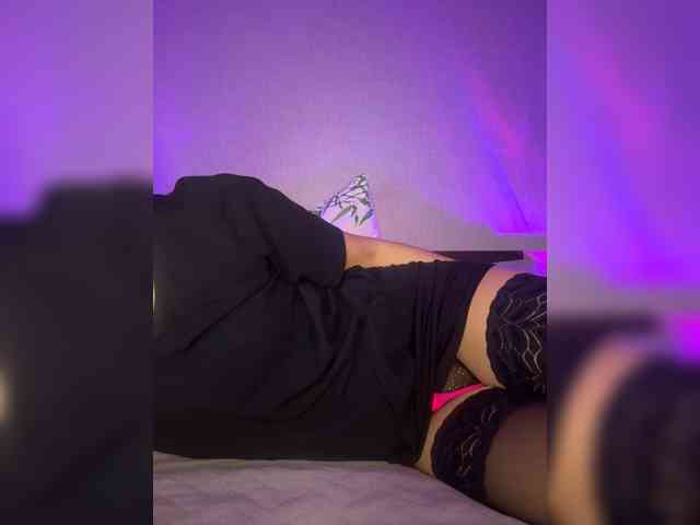 ElviraMilf webcam