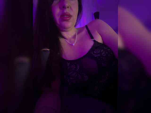 ElviraMilf webcam