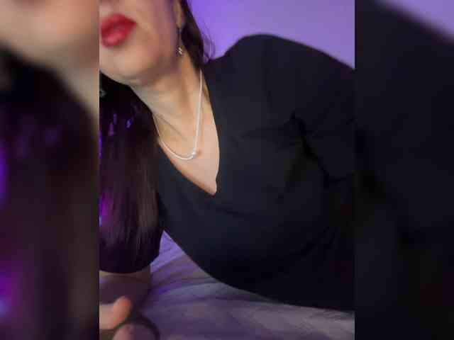 ElviraMilf